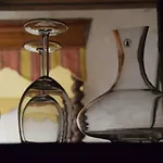 Apartamento Insolite Le Logement Des Gardes De La Porte De Beaune Au Xviie Siecle Atypique *