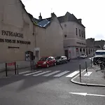 Apartamento Insolite Le Logement Des Gardes De La Porte De Beaune Au Xviie Siecle Atypique