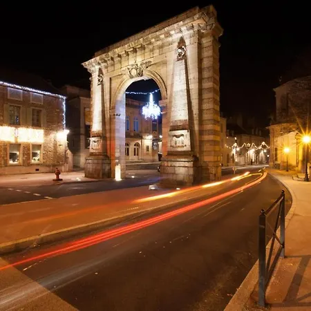 Insolite Le Logement Des Gardes De La Porte De Beaune Au Xviie Siecle Atypique