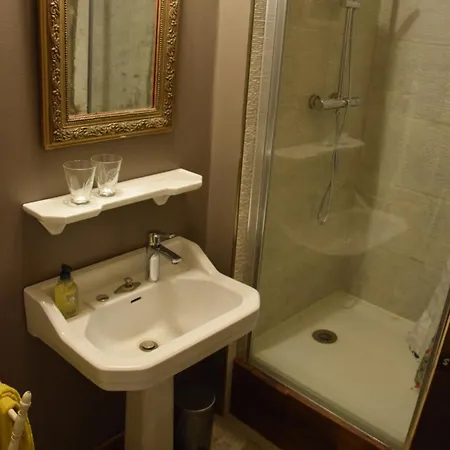 Insolite Le Logement Des Gardes De La Porte De Beaune Au Xviie Siecle Atypique Апартаменты Бон