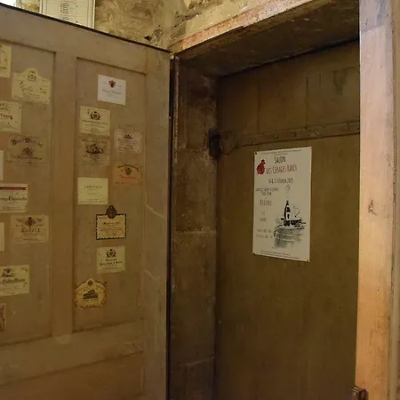 Insolite Le Logement Des Gardes De La Porte De Beaune Au Xviie Siecle Atypique * Beaune