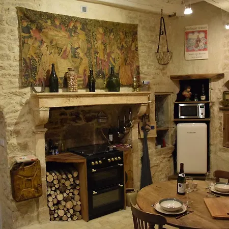 Insolite Le Logement Des Gardes De La Porte De Beaune Au Xviie Siecle Atypique Апартаменты Бон