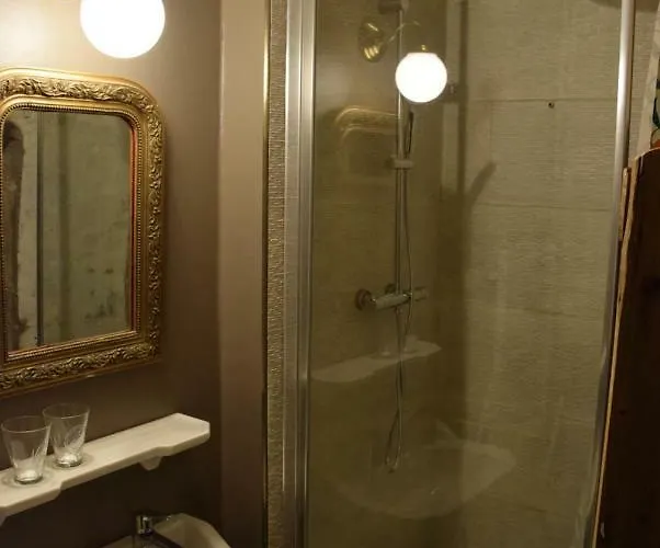 Insolite Le Logement Des Gardes De La Porte De Beaune Au Xviie Siecle Atypique *